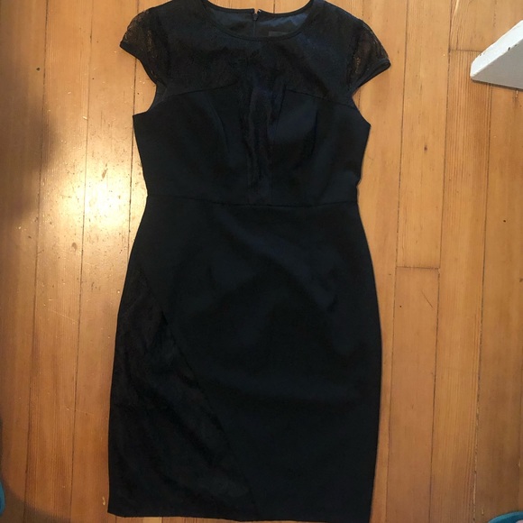 Lace Detail dress - Picture 3 of 4